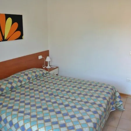 Apartment Two Bedroom Flat In A Newly Renovated *